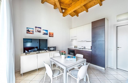 Manerba del Garda Apartment | Montecolo Resort 74 Apartment by Wonderful Italy