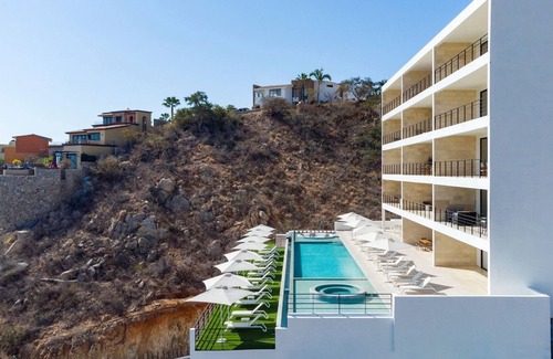 Colonia El Progreso Apartment | Montemar 602: 2bd Condo Pool Ocean Views Gym