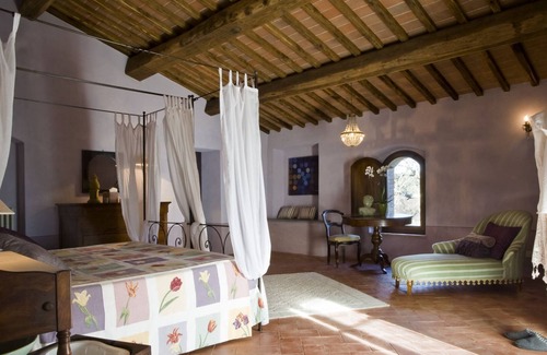 Sovicille Other | Montestigliano, an authentic farmhouse in the heart of Tuscany, is an oasis of peace and beauty that offers its guests refined residences and an enchanting view