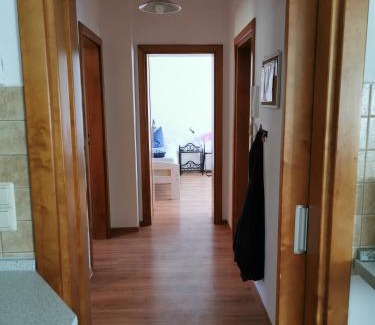 Memmendorf Apartment | Monteur- und Ferienwohnung in Hainichen OT Bockendorf - Erdgeschosswohnung - Familie Weber