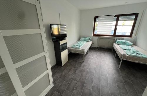 Gerbrunn Apartment | Monteurzimmer 1, Würzburg, Gerbrunn, Gemeinschaft Küche, WC, Dusche