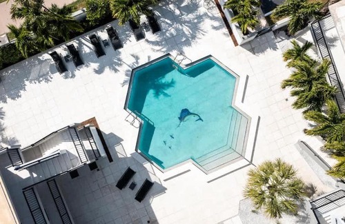 East Fort Lauderdale Apartment | Monteverdi #205