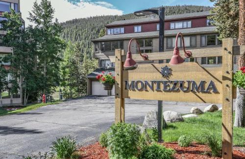 Lakeside Village House | Montezuma 1766 by SummitCove Lodging