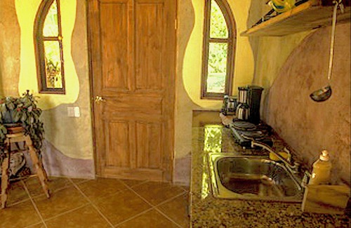 Montezuma Apartment | Montezuma Heights "Geco" studio. In between ocean and the wild. Sleeps 2