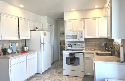 Northeast Colorado Springs House | Month to Month/Midterm Rentaln3BR/2BATH Great Mountain View next to AF Academy