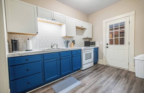 Wichita House | *Monthly Discounts* 1 BD/1 Bath Duplex Dandy!