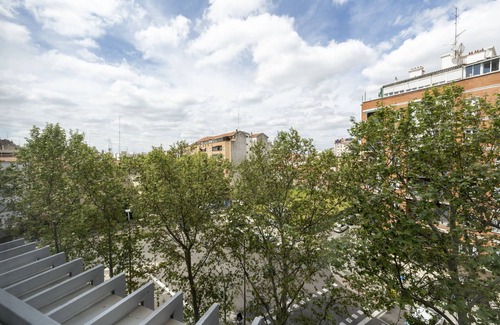 Castillejos Apartment | Monthly Rental in Madrid - Exterior Flat with 1 Bedroom + Studio and 2 Bathrooms