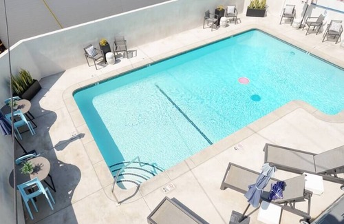 El Segundo Apartment | MONTHLY STAYS Luxury Studio Pool BBQ Beaches