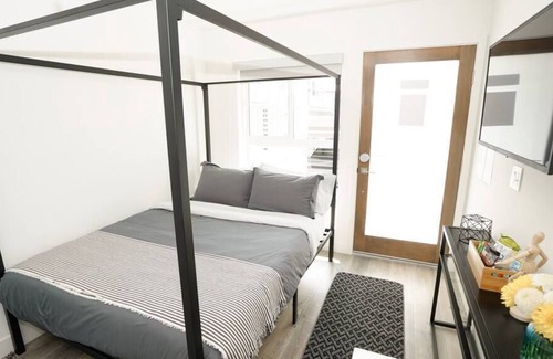 El Segundo Apartment | MONTHLY STAYS Luxury Studio Pool BBQ Beaches