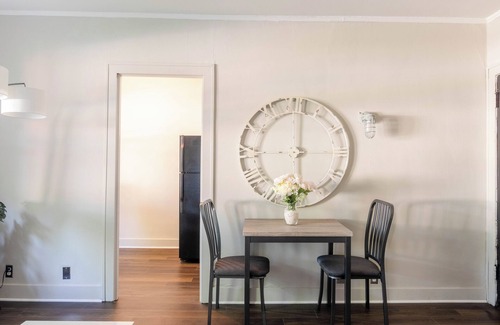 Dearborn Apartment | Monthly Stays Quiet & Fully Equipped