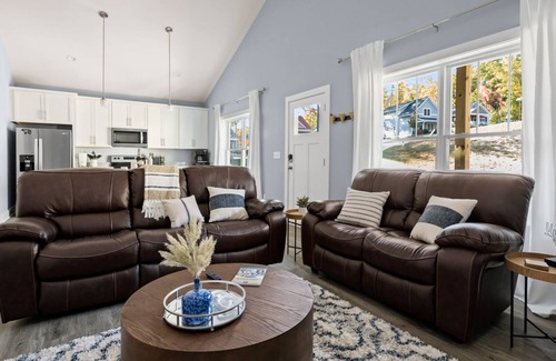 Fairview House | Monthly Stays Welcome!