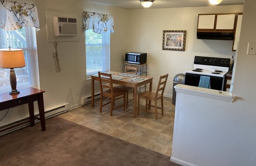 East Ocean View Apartment | Monthly Upscale Apartment by the Bay "B"