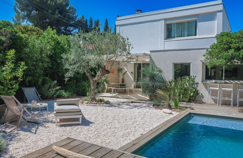 Les Cevennes House | Montpellier center, house with secured swiming pool