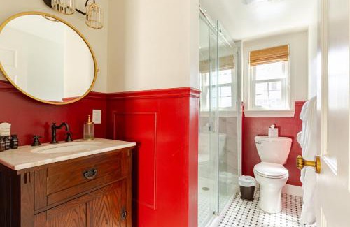 Salem Apartment | Moody Salem Home Away From Home