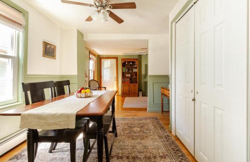 Salem Apartment | Moody Salem Home Away From Home