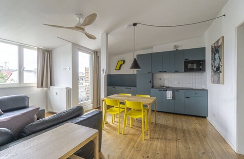 Friedrichshain Apartment | Mooeve 21 apartment in Berlin