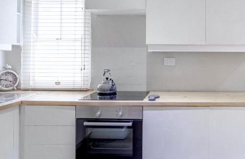 Sandown Apartment | Moon light Apartment