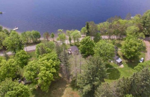 Bala Cottage | Moon River Lake House #1