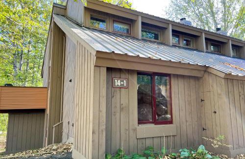 Lincoln Apartment | Moon River Lodge