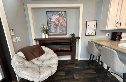 Mentone House | Moon River Mentone 2-A Riverfront Tiny Home