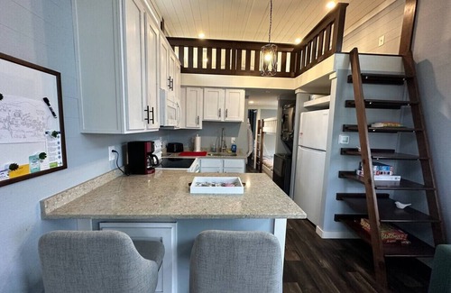 Mentone House | Moon River Mentone 2-A Riverfront Tiny Home