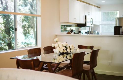 North Bend House | Moon River Suites Wedding Party Lodging on River
