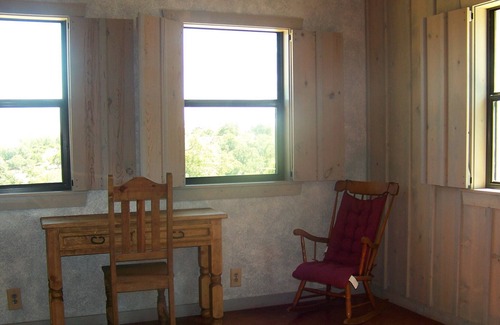 Fredericksburg Cottage | Moonlight Cottage - Breezy HIlls Cottages
