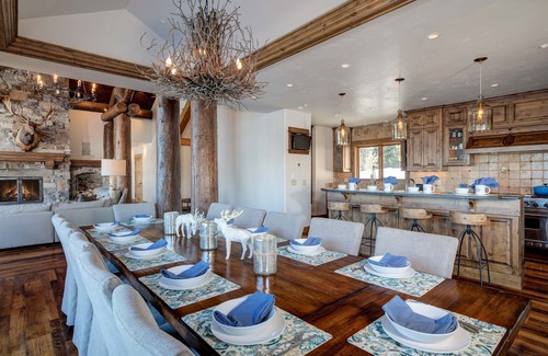 Big Sky House | Moonlight Estate! Luxurious House, Prestige Location, Unforgettable Vacation!