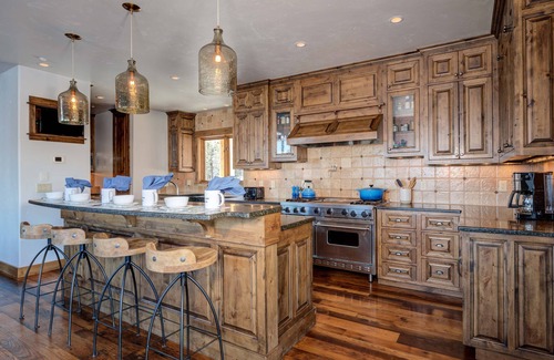 Big Sky House | Moonlight Estate! Luxurious House, Prestige Location, Unforgettable Vacation!