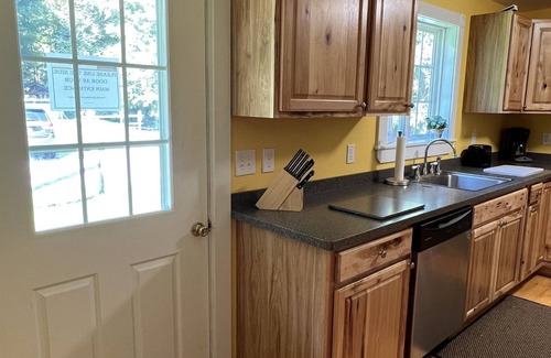 Milford House | Moonlight Graham - Doc -1 of 2 neighboring 3 bdrm homes w/shared pool near CDP