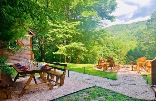 Fleetwood House | Moonlight Lodge