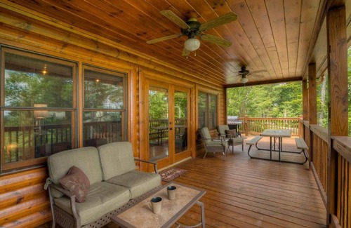 Cherry Log Cabin | Moonlight Mountain by Escape to Blue Ridge