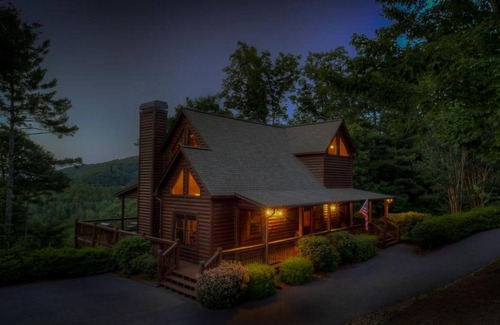 Cherry Log Cabin | Moonlight Mountain by Escape to Blue Ridge