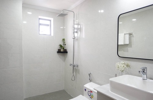Tran Phu Beach Hotel | Moonlight Nha Trang Hotel