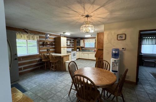 Laurelville House | Moonlight Ridge