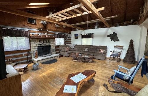 Laurelville House | Moonlight Ridge