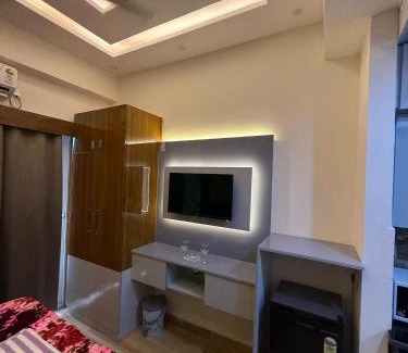 Greater Noida Apartment | Moonlight Stay