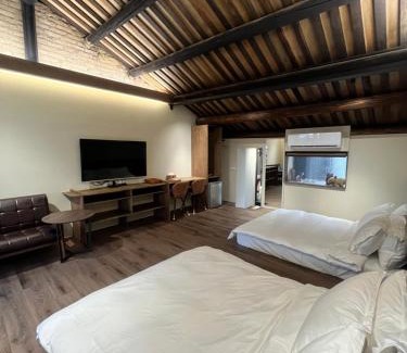 West Central District House | Moonlight
