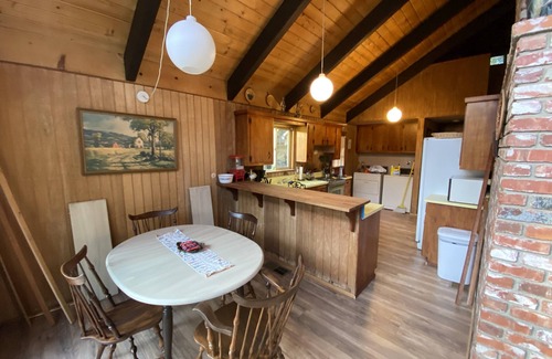 Camp Nelson House | Moonlight View at Lower Pierpoint Springs! Near Trail of 100 Giants!