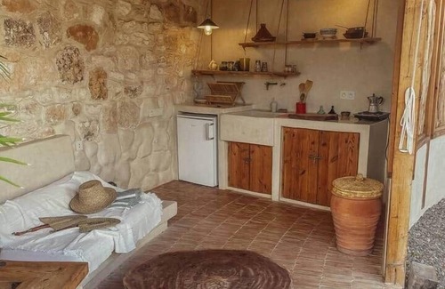 Sidi Kaouki House | Moonlight Yurt w/Air Con, Garden & Stone Bathroom