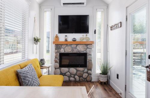 Apple Valley House | Moonrise Tiny Home