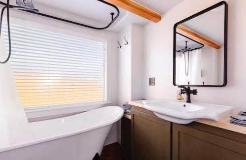 Apple Valley House | Moonrise Tiny Home