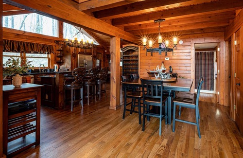 Topton Cabin | Moonshadow Stunning Lake View Cabin with Hot Tub, Fire Pit