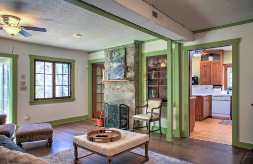 Bat Cave House | Moonshine Hideaway | Vintage Treehouse Cabin Near Lake Lure + Biltmore Pass
