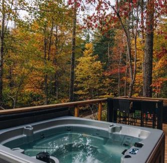 Campton Ski Chalet | Moonshine Manor