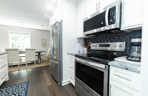 Bloomington House | Moores Place -Wooded View-Great Location-Game Rm-by IU
