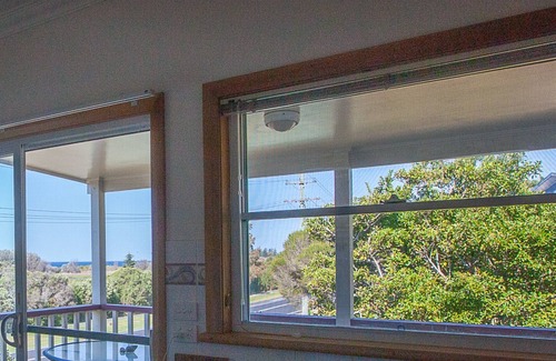 Bermagui House | Moorhead beach cottage Bermagui - 60 Wallaga Lake Road
