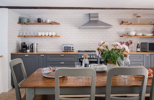 East Prawle Cottage | Moorstone - a cottage that sleeps 6 guests in 3 bedrooms