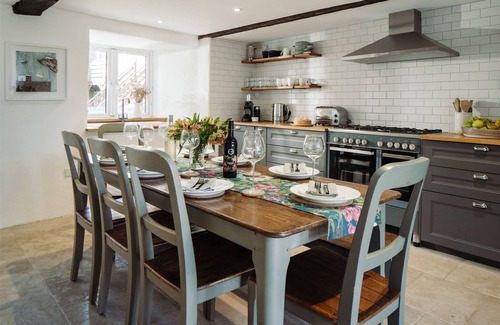 East Prawle Cottage | Moorstone - a cottage that sleeps 6 guests in 3 bedrooms