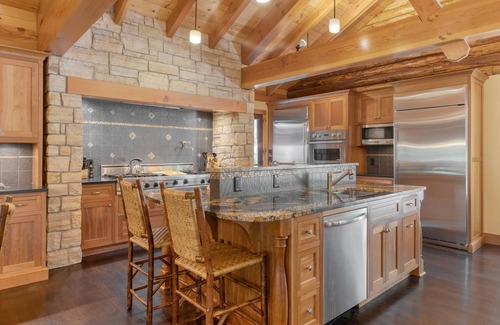 North Egremont Cabin | Moose Lodge by AvantStay | Luxe Berkshires Escape